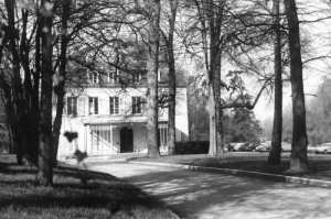 Château de Vilgénis vu du parc en 1961